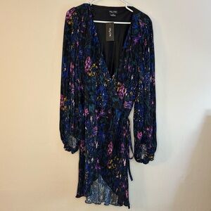 City Chic Etched Floral Dress with Blue and Black